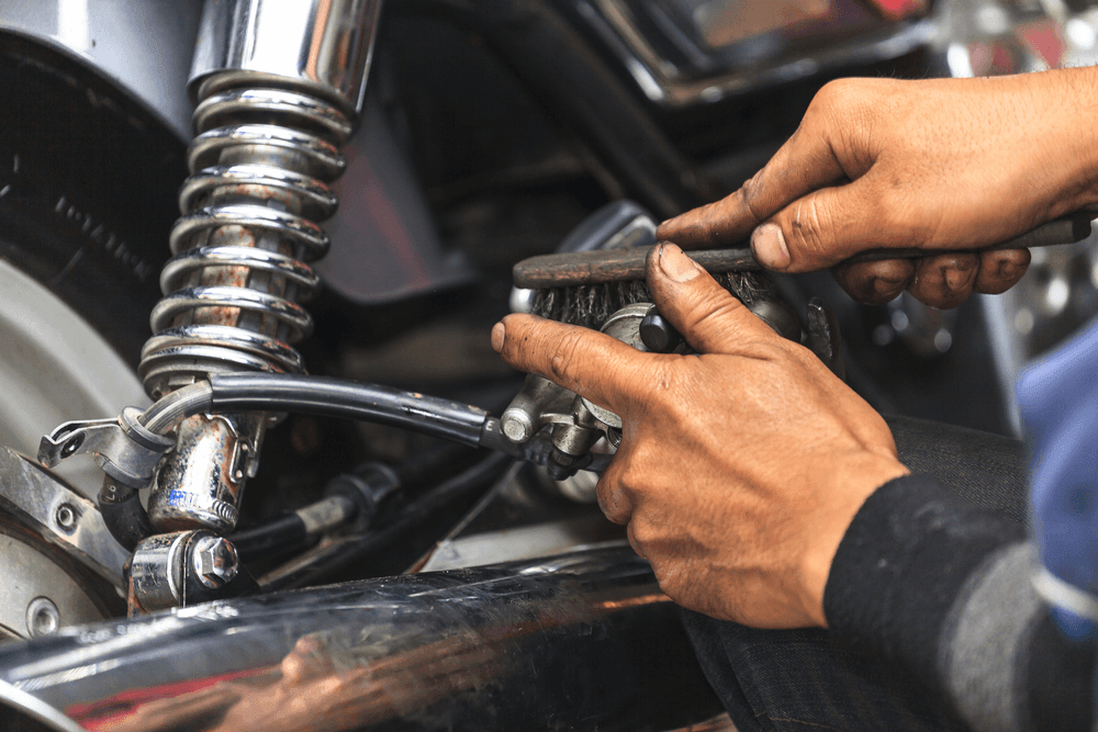 Mecânica de motos básica: o que você precisa saber