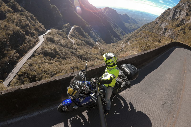 Viagem pela Serra do Rio do Rastro de moto